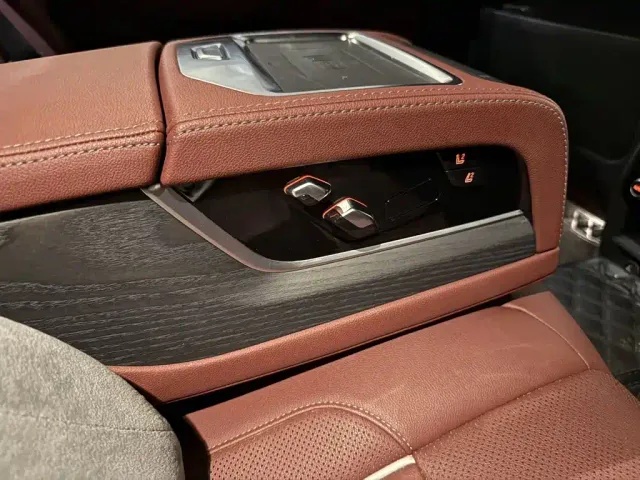 BMW 5 Series — Фото автомобиля 7
