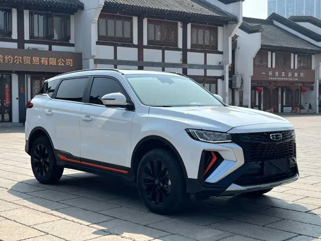 Geely Boyue — Фото автомобиля 3