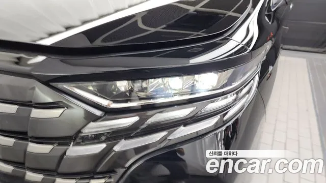 Toyota Alphard — Фото автомобиля 23