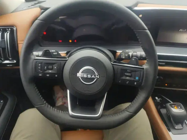 Nissan Terra — Фото автомобиля 15