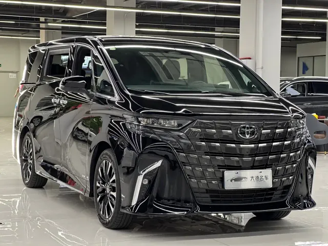 Toyota Alphard — Фото автомобиля 3