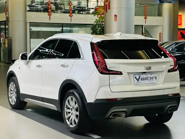 Cadillac XT4 — Фото автомобиля 9