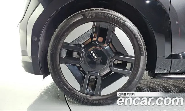 Kia EV9 — Фото автомобиля 5