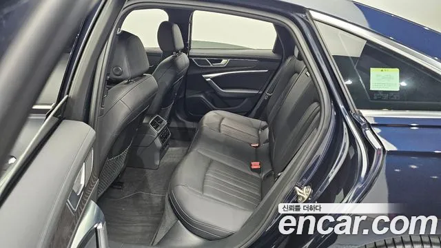 Audi A6 45 TFSI quattro Premium — Фото автомобиля 11