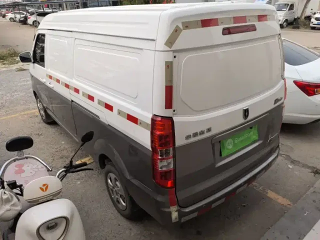 Jinbei New Hiace X30L — Фото автомобиля 4
