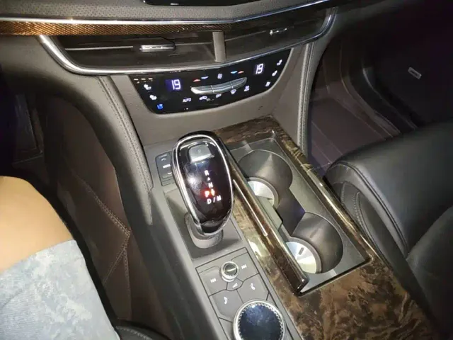 Cadillac CT6 — Фото автомобиля 13