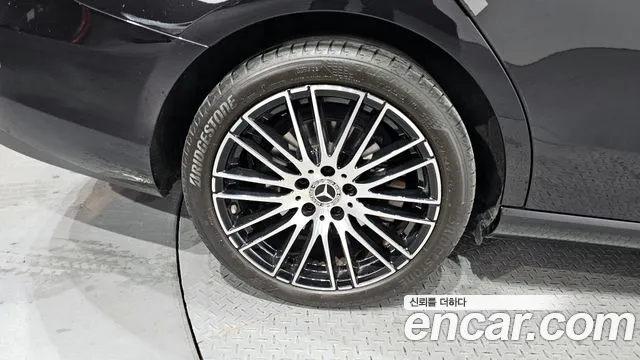 Mercedes-Benz C-Class — Фото автомобиля 5