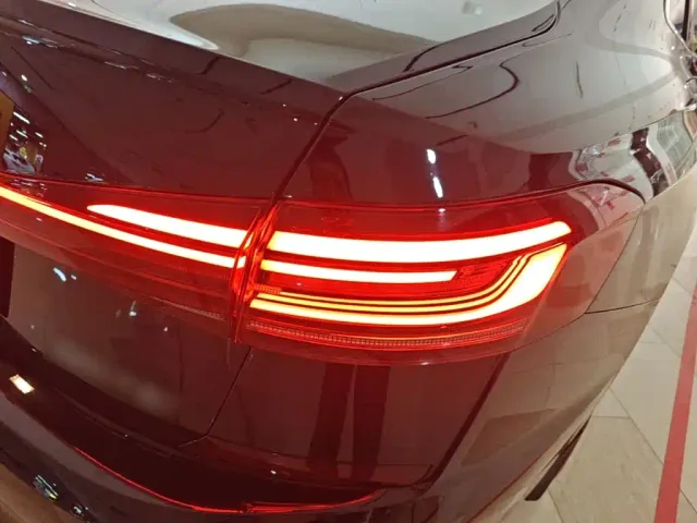 Volkswagen Passat — Фото автомобиля 7