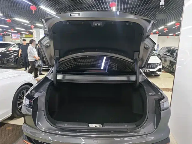 Changan Eado — Фото автомобиля 18