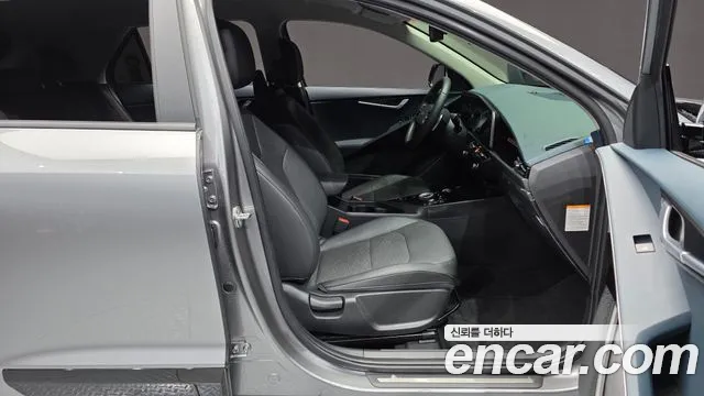 Kia Niro The All New — Фото автомобиля 16