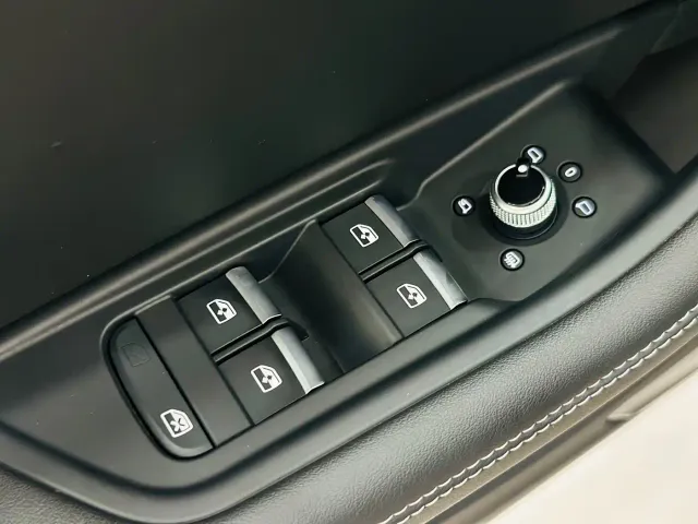 Audi A4L — Фото автомобиля 12