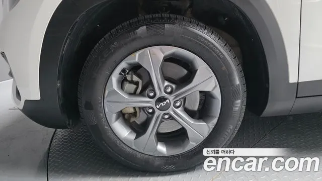 Kia Seltos — Фото автомобиля 5