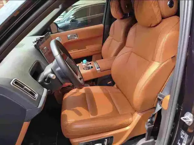 Li Auto L9 — Фото автомобиля 5