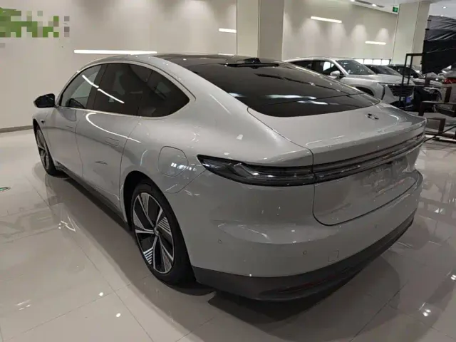 Nio ET7 — Фото автомобиля 4