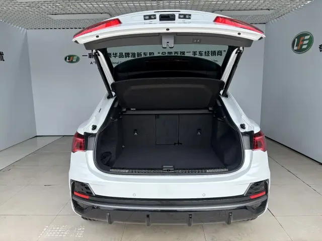 Audi Q3 Sportback — Фото автомобиля 26