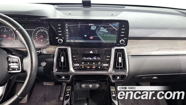 Kia Sorento Sorento 4-е поколение Дизель 2.2 2WD — Фото автомобиля 13