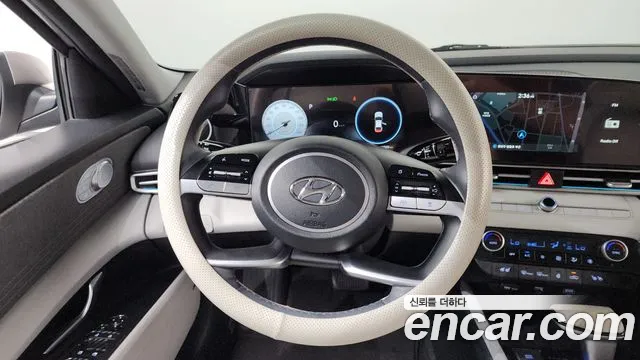 Hyundai Avante CN7 — Фото автомобиля 13