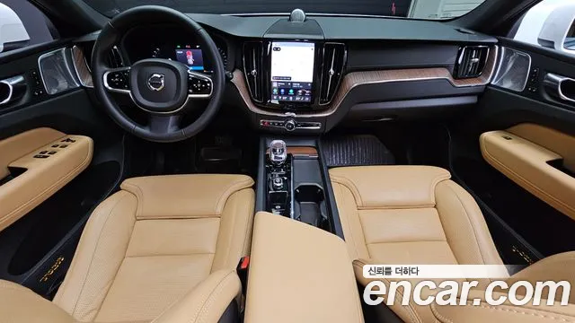 Volvo XC60 2nd Gen — Фото автомобиля 10