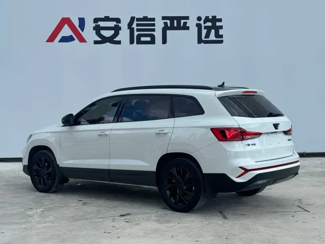 Jetta VS7 — Фото автомобиля 6