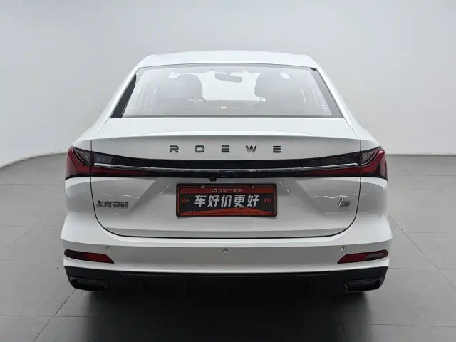 Roewe i5 — Фото автомобиля 4