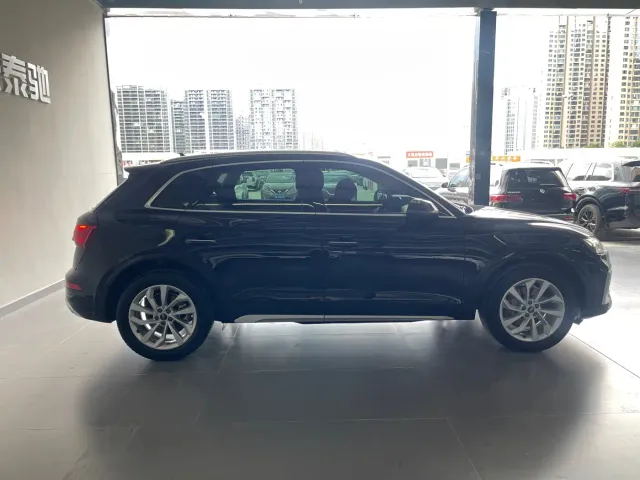 Audi Q5L — Фото автомобиля 7