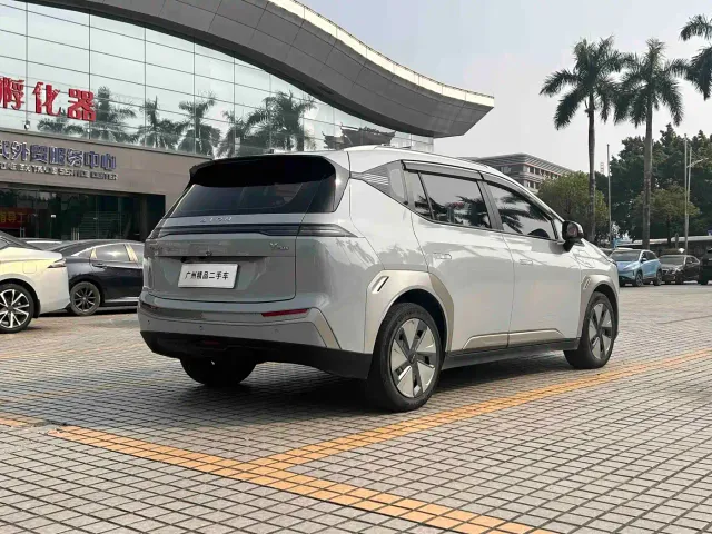 GAC Aion Y — Фото автомобиля 12