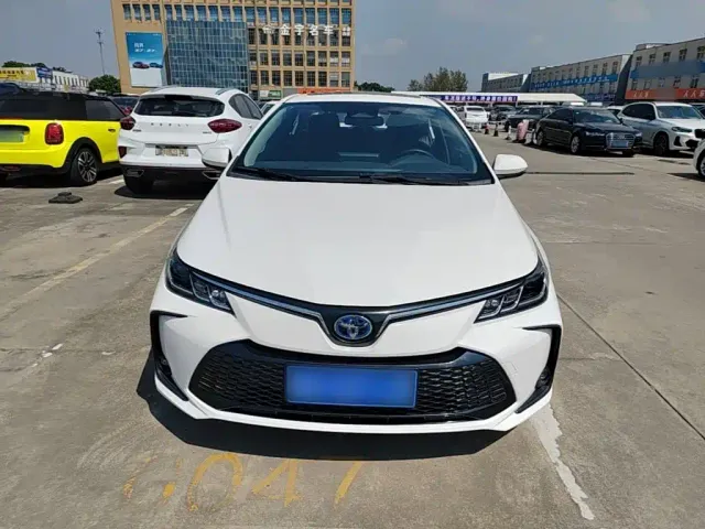 Toyota Corolla — Фото автомобиля 2