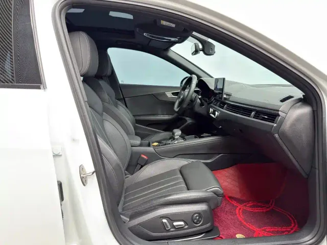 Audi Audi A4L 2024 40 TFSI Luxury Dynamic — Фото автомобиля 12