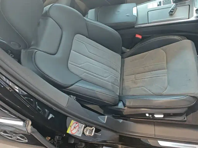 Audi A6L — Фото автомобиля 24