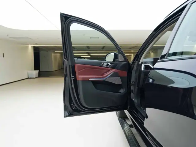 BMW X5 — Фото автомобиля 12