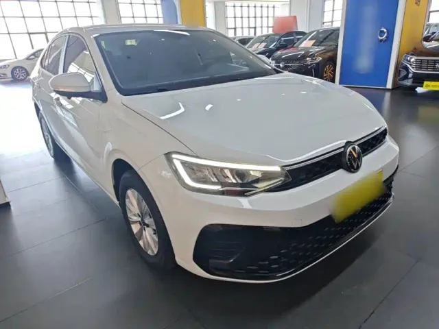 Volkswagen Lavida — Фото автомобиля 3
