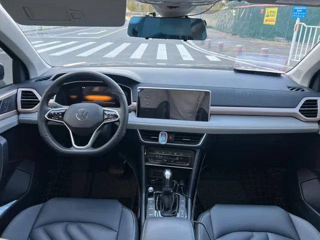 Volkswagen Tharu — Фото автомобиля 6