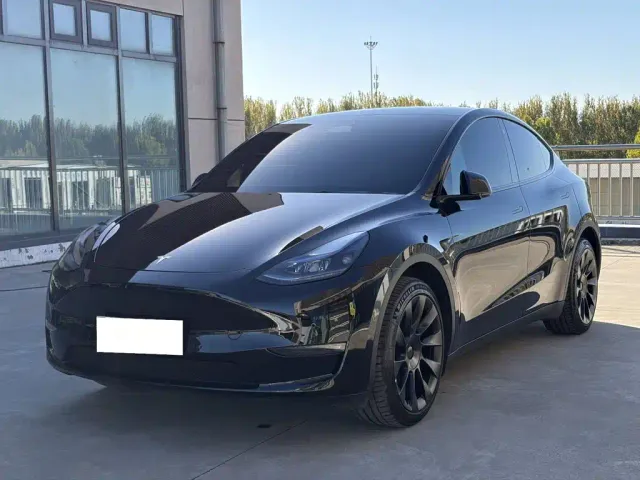 Фотография автомобиля — Tesla Model Y
