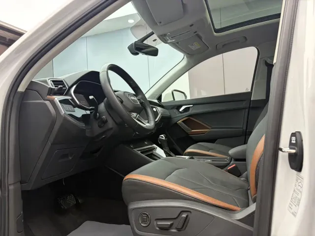 Audi Q3 — Фото автомобиля 8