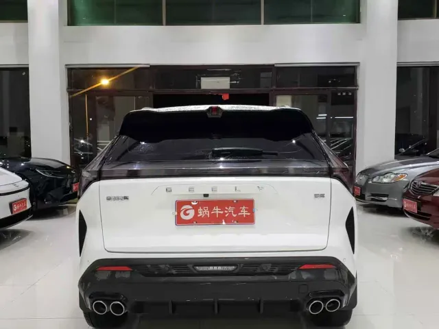 Geely Boyue — Фото автомобиля 10