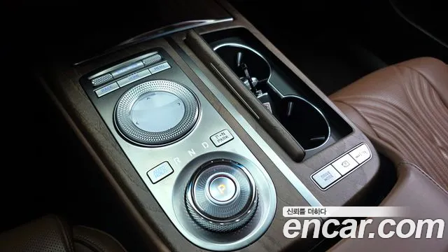 Genesis G80 Бензин 2.5 турбо AWD — Фото автомобиля 9
