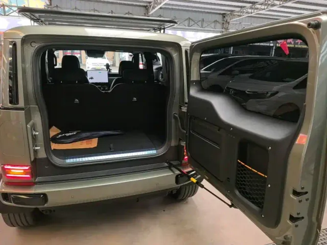 iCAR V23 — Фото автомобиля 18