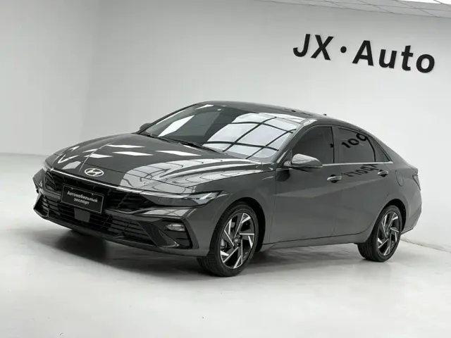 Фотография автомобиля — Hyundai Elantra