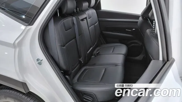 Hyundai Tucson Tucson (NX4) Дизель 2.0 2WD — Фото автомобиля 11
