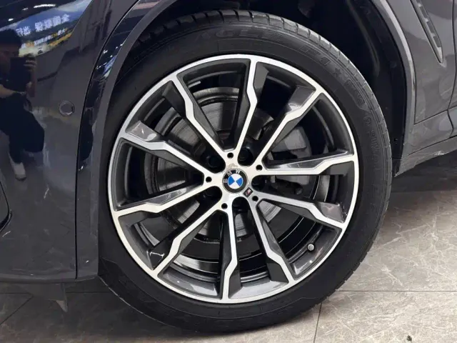 BMW X3 — Фото автомобиля 19