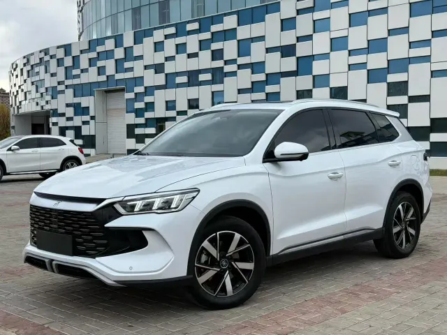 Фотография автомобиля — BYD Song Pro