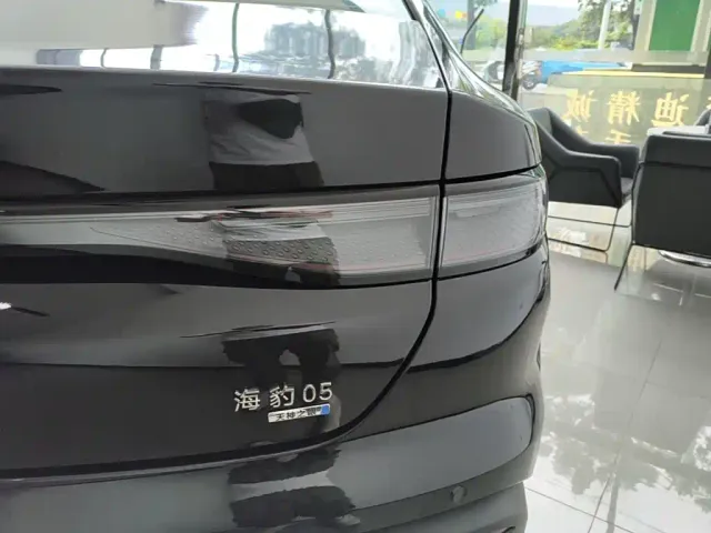 BYD Seal 05 DM-i — Фото автомобиля 7