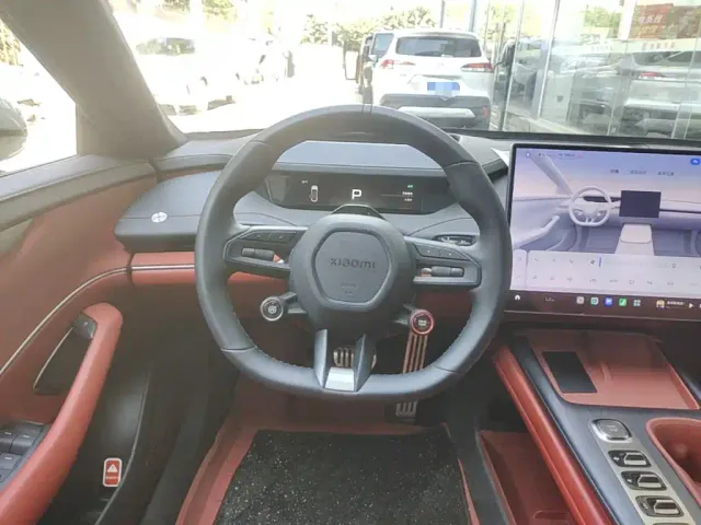Xiaomi SU7 — Фото автомобиля 10