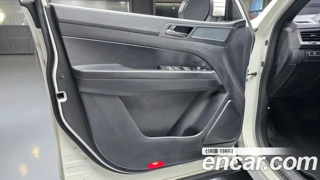 KG_Mobility_Ssangyong Rexton Новый Rexton Sport Дизель 2.2 4WD — Фото автомобиля 24