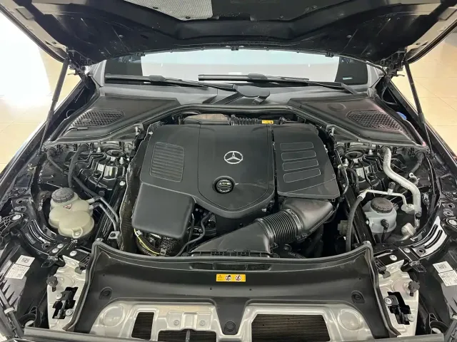Mercedes-Benz E-Class — Фото автомобиля 26