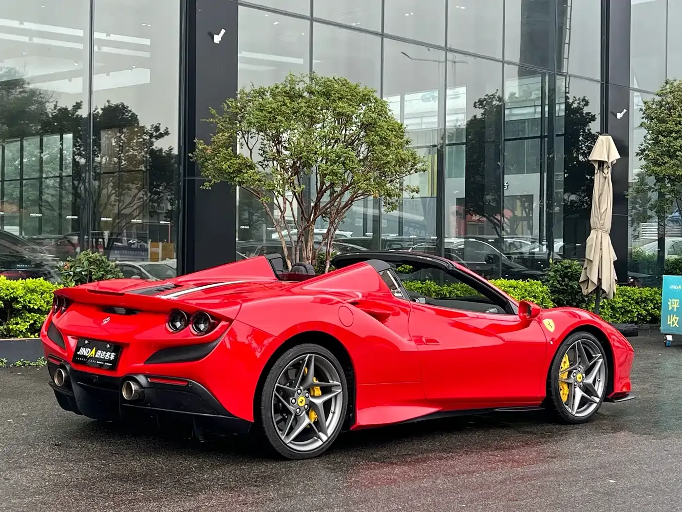 Ferrari Ferrari F8 2020 Spider 3.9T V8 — Фото автомобиля 13