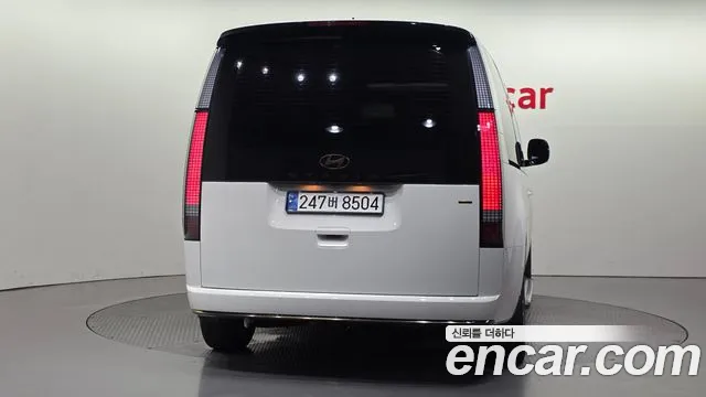 Hyundai Staria Staria 4WD Lounge 7 мест — Фото автомобиля 4