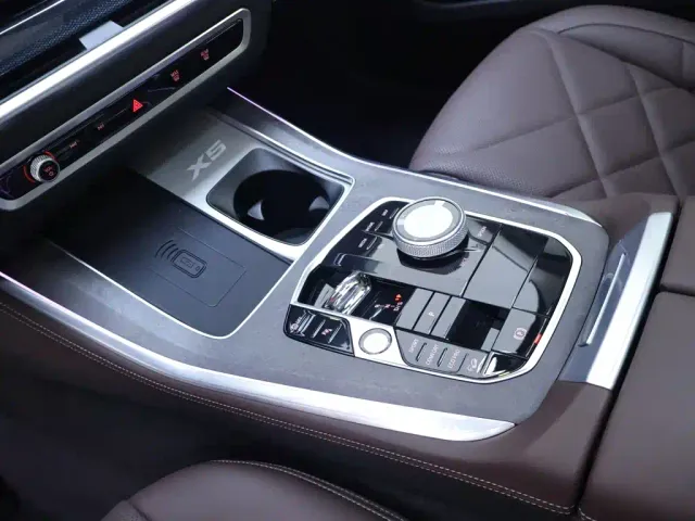 BMW X5 — Фото автомобиля 12