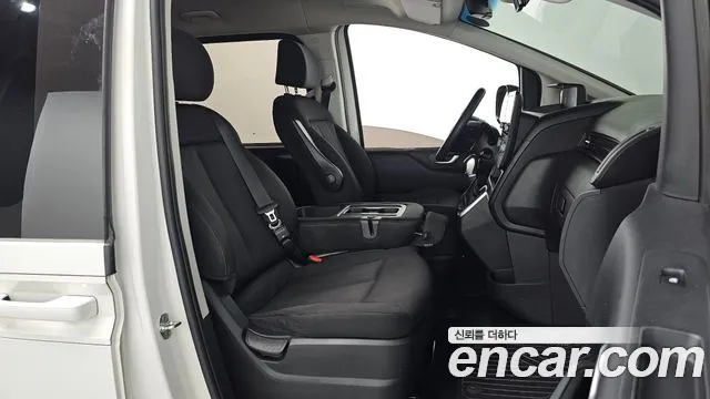 Hyundai Staria Staria Tourer 11 мест — Фото автомобиля 10