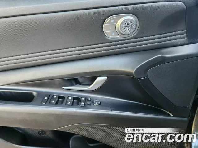 Hyundai AVANTE Avante (CN7) — Фото автомобиля 8